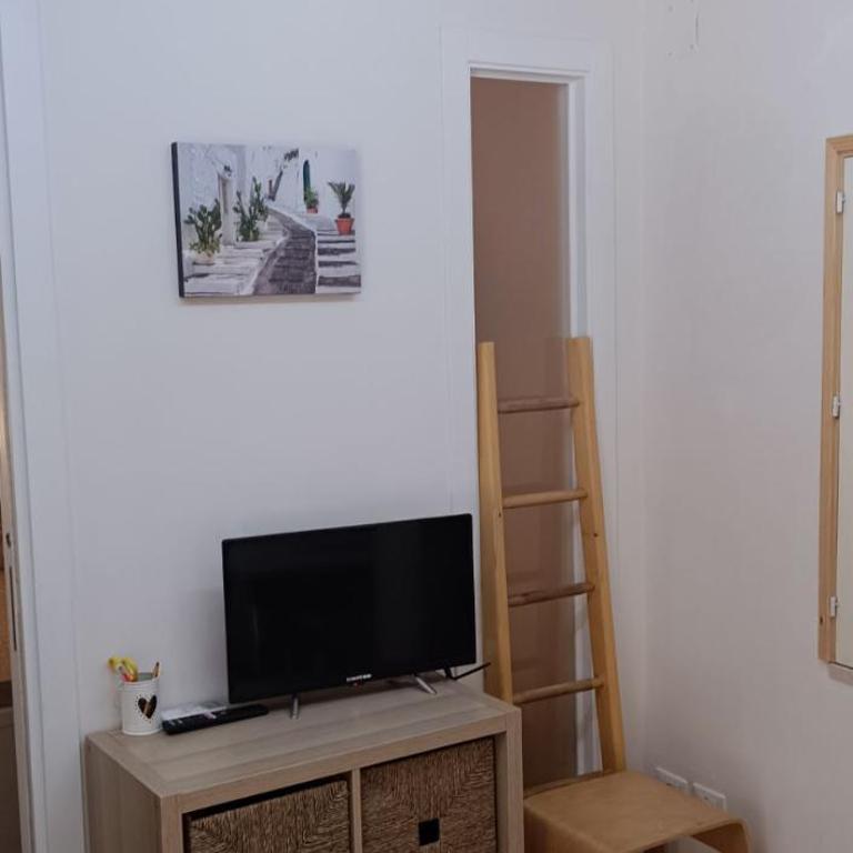 Casa Lomenzo - One-Bedroom House - 11