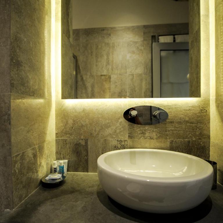 The Roman Empire Guesthouse - Camera Standard Matrimoniale/Doppia con Letti Singoli - 11