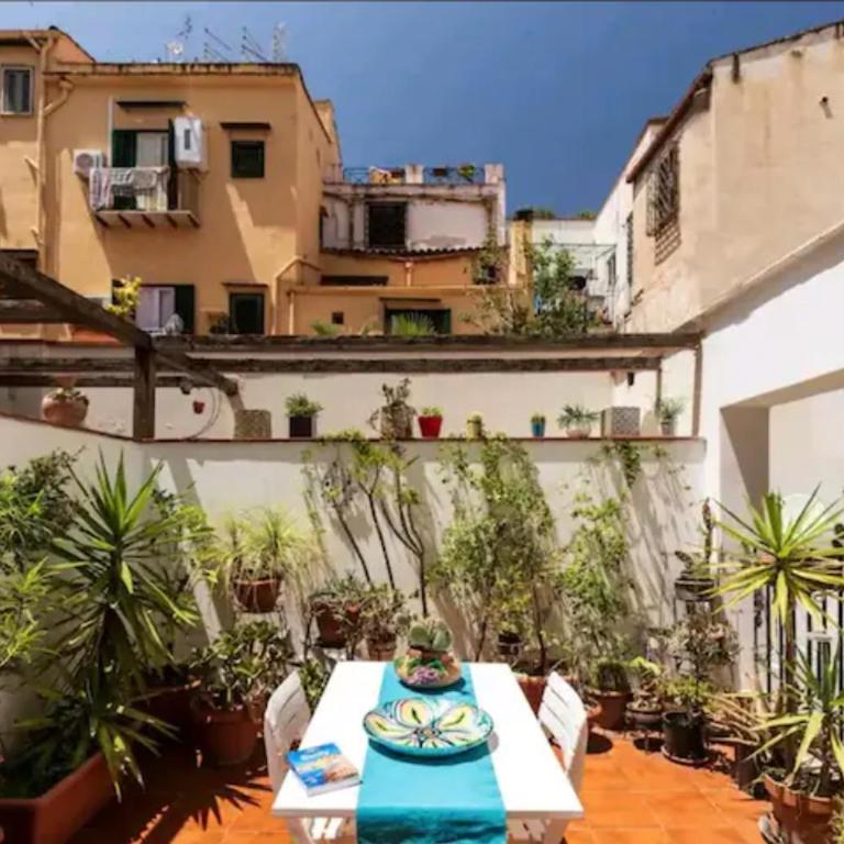 In the heart of Kalsa, a green and quiet terrace, Free Parking - Appartamento con Terrazza - 4