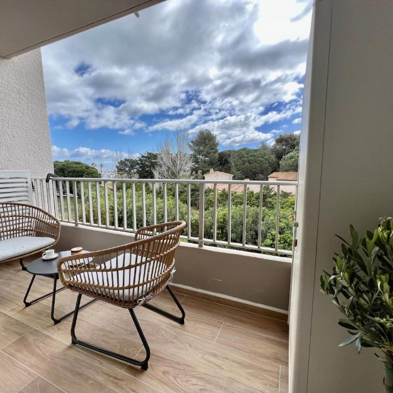 Saint Cyprien, superbe appartement calme proche du port, parking - One-Bedroom Apartment - 3