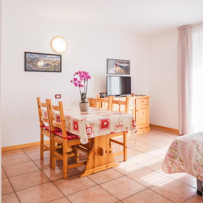Residence Al Caminetto - One-Bedroom Apartment (4 Adults) - 9