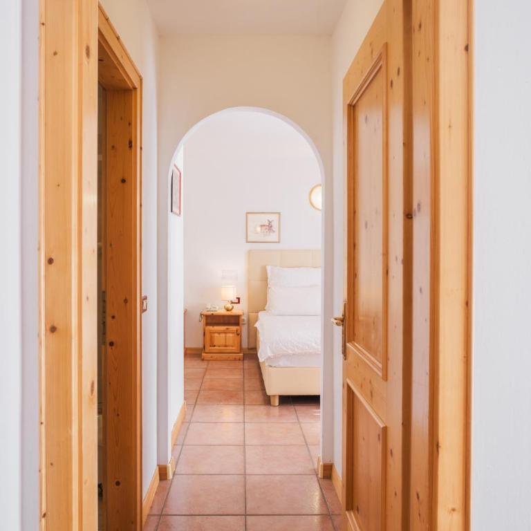 Residence Al Caminetto - One-Bedroom Apartment - 7