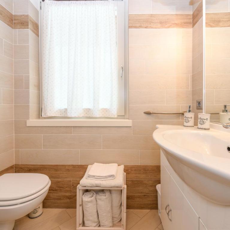 Melograno - Appartamento con 1 Camera da Letto e Vista Lago - 15