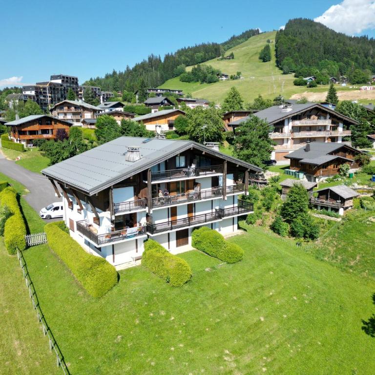 Chalet Les Combes - Appartement avec Vue sur la Montagne - 1