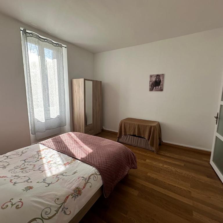 Appartement proche de la gare - Appartement 3 Chambres - 12