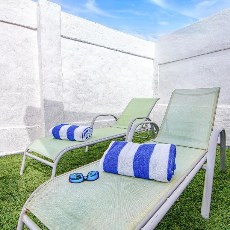 Bungalow Los Porches D52 - Two-Bedroom Apartment - 20