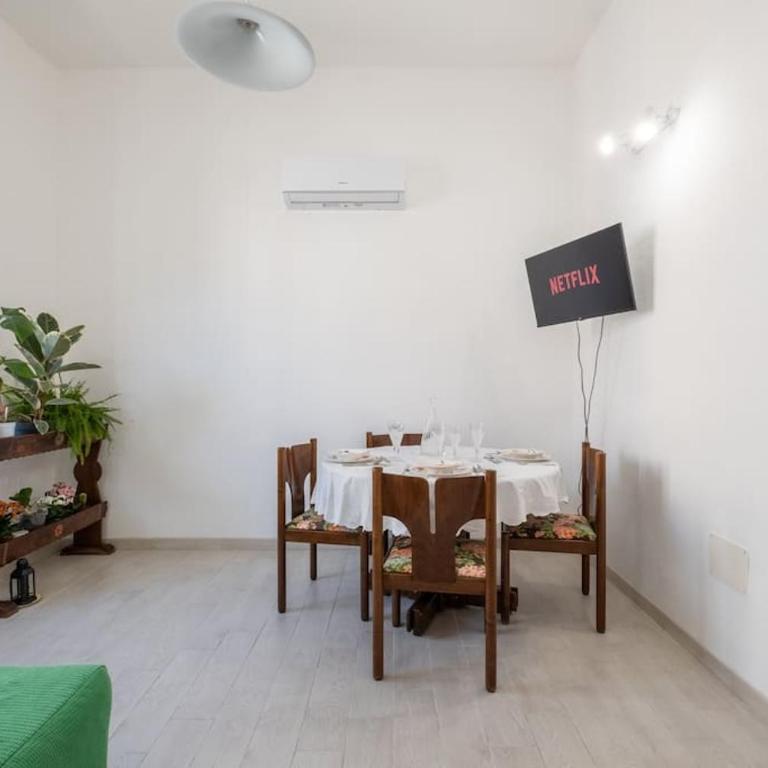 Casa Ofride -Centro-Poetto 10 min-Wi-Fi-Netflix - Appartamento con 2 Camere da Letto - 16