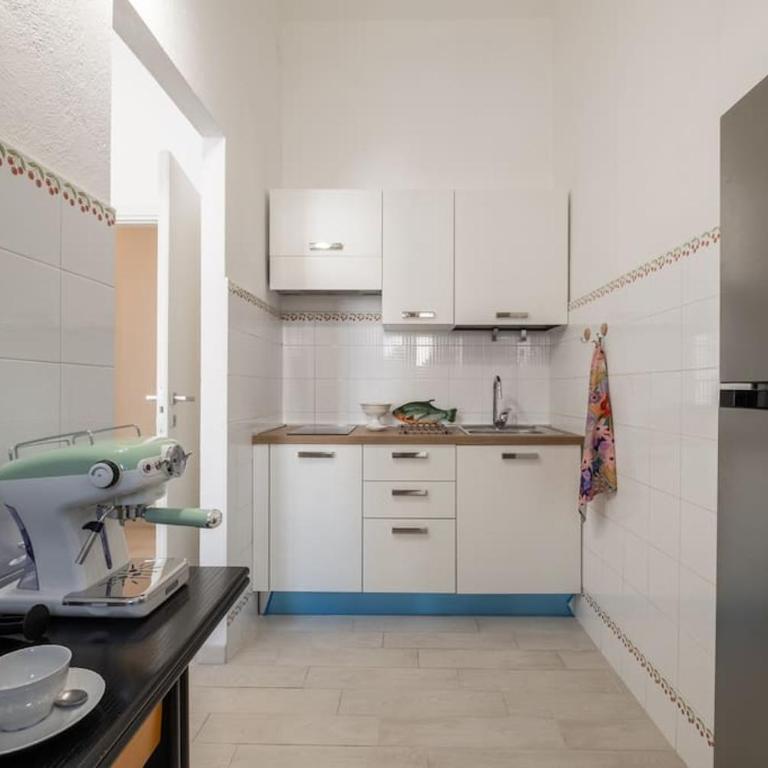 Casa Ofride -Centro-Poetto 10 min-Wi-Fi-Netflix - Appartamento con 2 Camere da Letto - 19