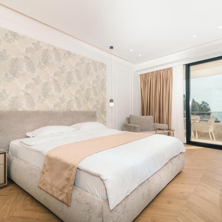 Miramar - Studio with Ocean View - 5