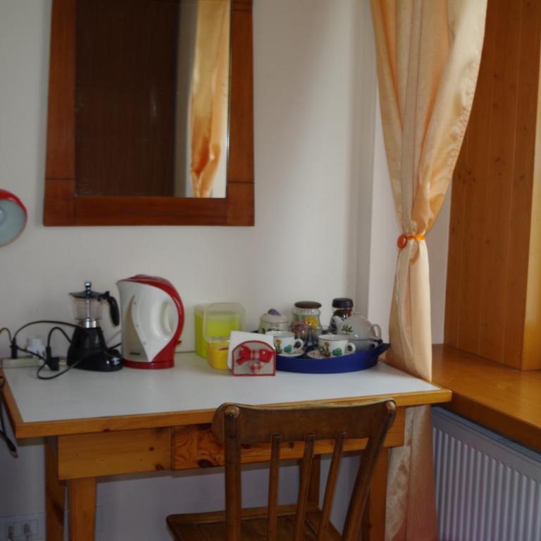 ROOM AURORA - Habitación Doble con baño privado - 1 o 2 camas - 6