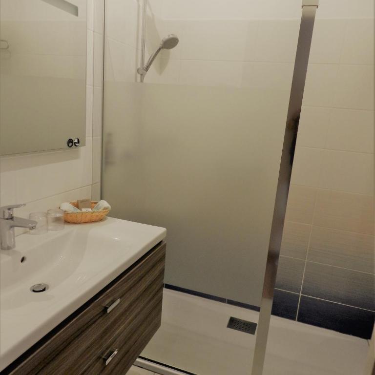 Grand Hotel Moriaz - Chambre Triple - Vue sur Mer - 5