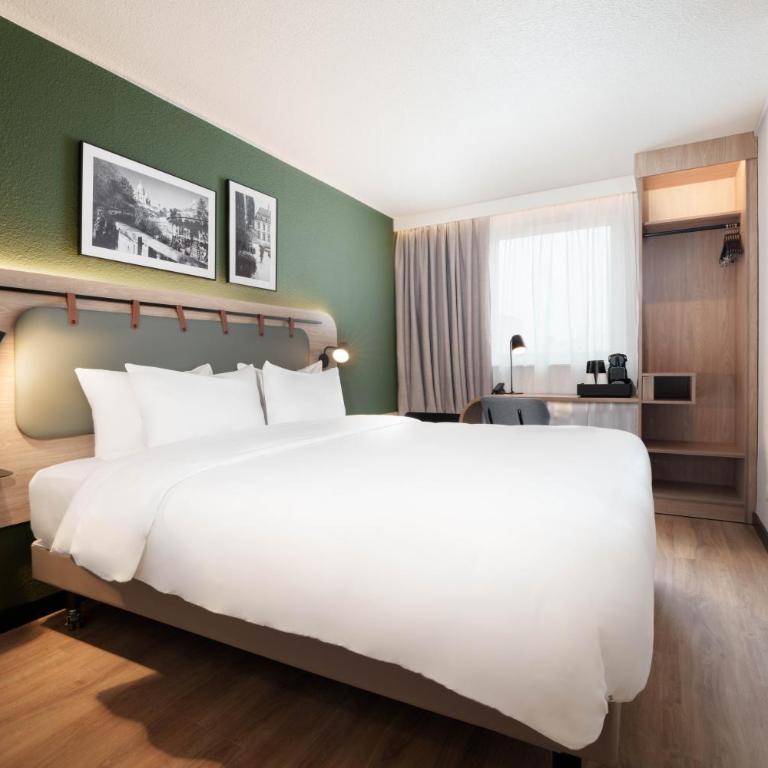 Campanile Prime Paris 19 - La Villette - Chambre Lit King-Size Supérieure - 1
