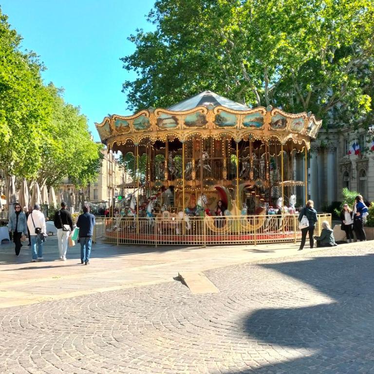 Studio terrasse, intra-muros, climatisé avec Wifi - Apartment mit 1 Schlafzimmer - 25