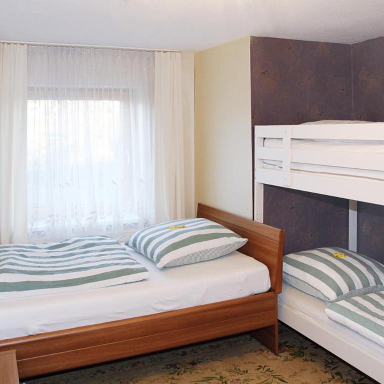 Wendelin`s Ferienwohnung - Apartment mit 3 Schlafzimmern - 5