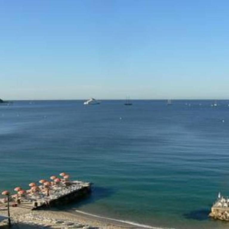 Vue exceptionnelle - Ma terrasse sur le front de mer et - Studio 34 m2 - Antibes Juan-les-pins - Appartement 1 Chambre - 26