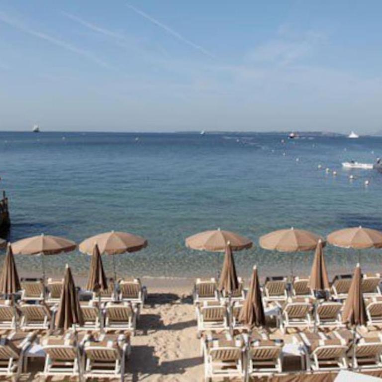 Vue exceptionnelle - Ma terrasse sur le front de mer et - Studio 34 m2 - Antibes Juan-les-pins - Appartement 1 Chambre - 27