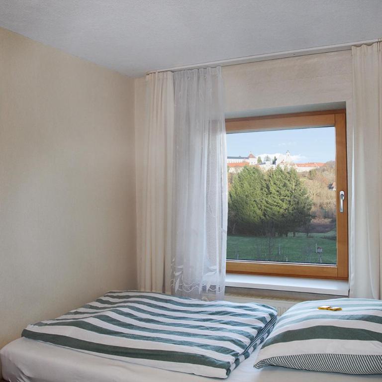 Wendelin`s Ferienwohnung - Apartment mit 3 Schlafzimmern - 6