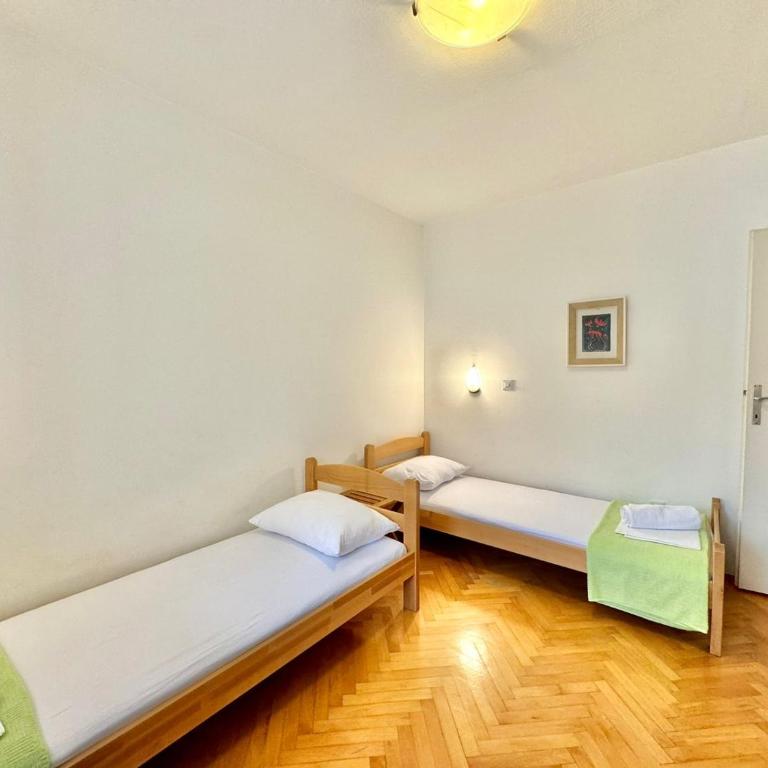 Family two bedroom apartment Slavija - Apartman sa 2 Spavaće Sobe - 20