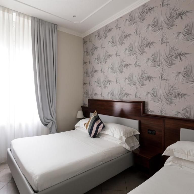 Glam Luxury Rome - Camera Tripla Deluxe - 23