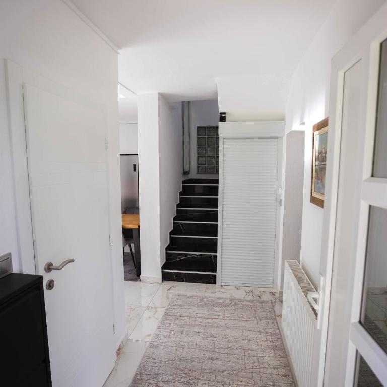 Apartman Babić - Two-Bedroom House - 8