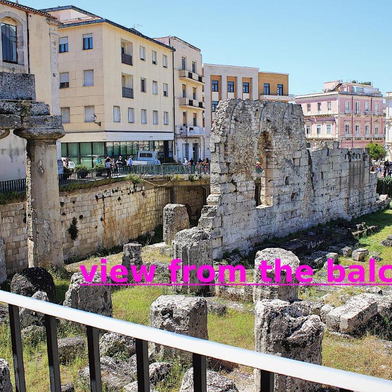 Apollonion HH above Apollo's temple Ortygia - Apartment with Balcony - 34
