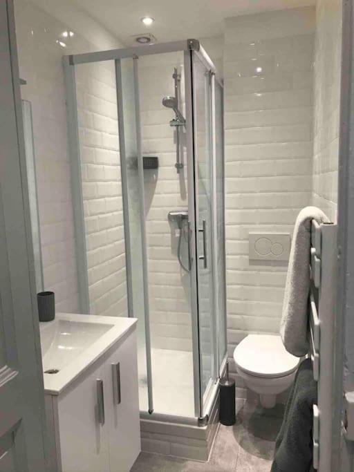CHeZ FANNY - Ravissant 2 pièces avec balcon - Appartamento con 1 Camera da Letto - 9