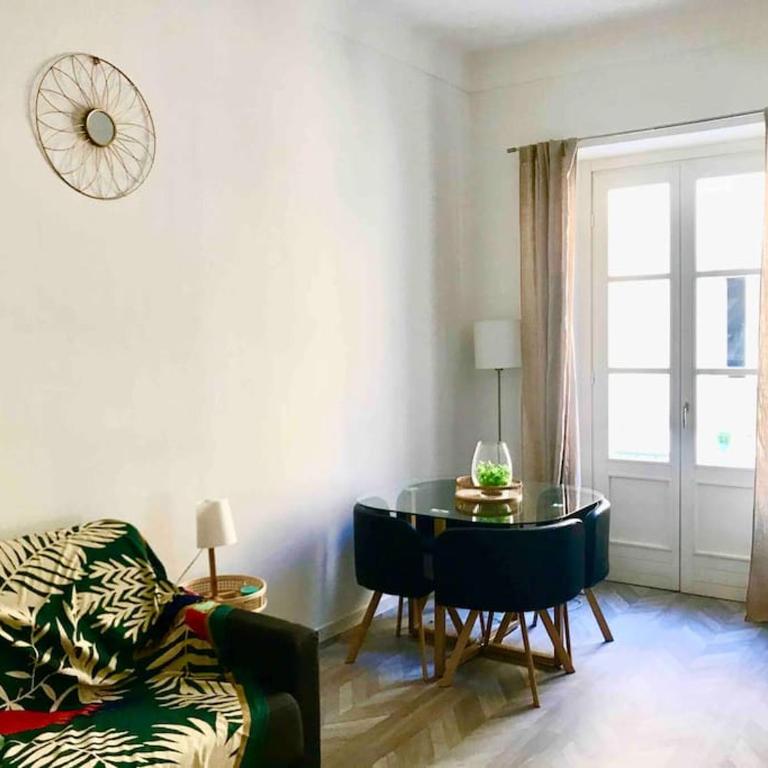 CHeZ FANNY - Ravissant 2 pièces avec balcon - Appartamento con 1 Camera da Letto - 12