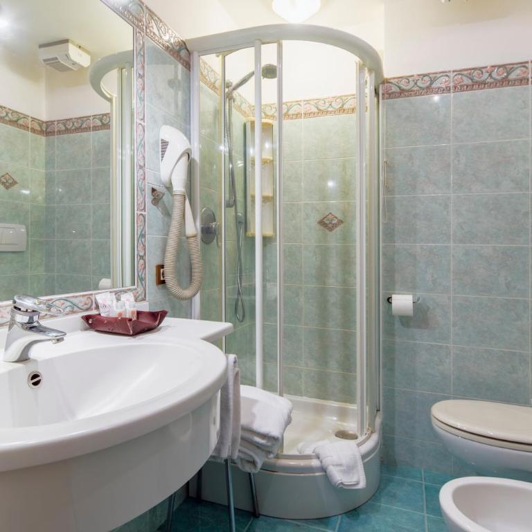 Barisetti Sport Hotel - Camera Tripla - 1