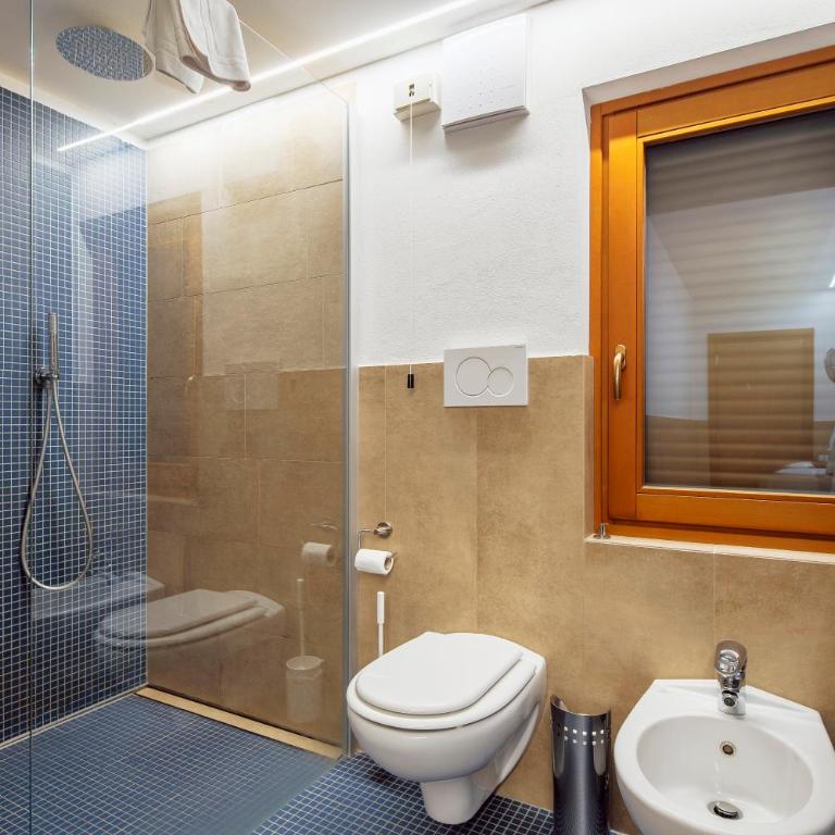 Barisetti Sport Hotel - Camera Familiare con Balcone - 1