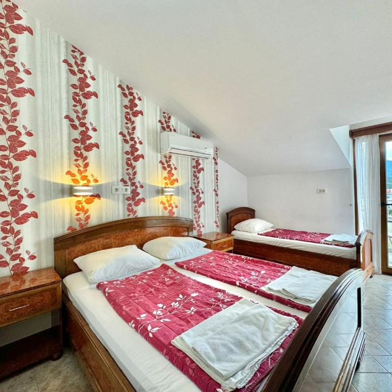 Hotel Grbalj - Superior Trokrevetna Soba - 6