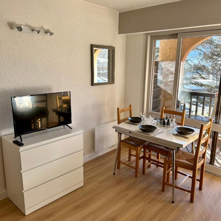 Studio terrasse sud vue montagne Briançon Serre Chevalier - Appartement - 5