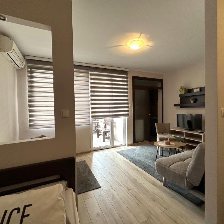Villa For You - One-Bedroom Apartment with Balcony (5 Adults) - 8