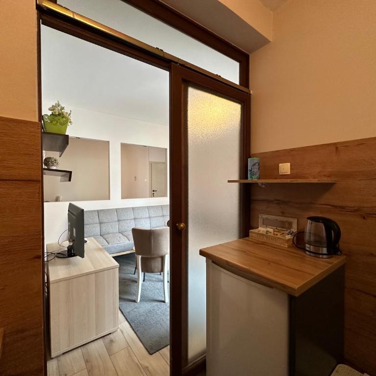 Villa For You - One-Bedroom Apartment with Balcony (5 Adults) - 13