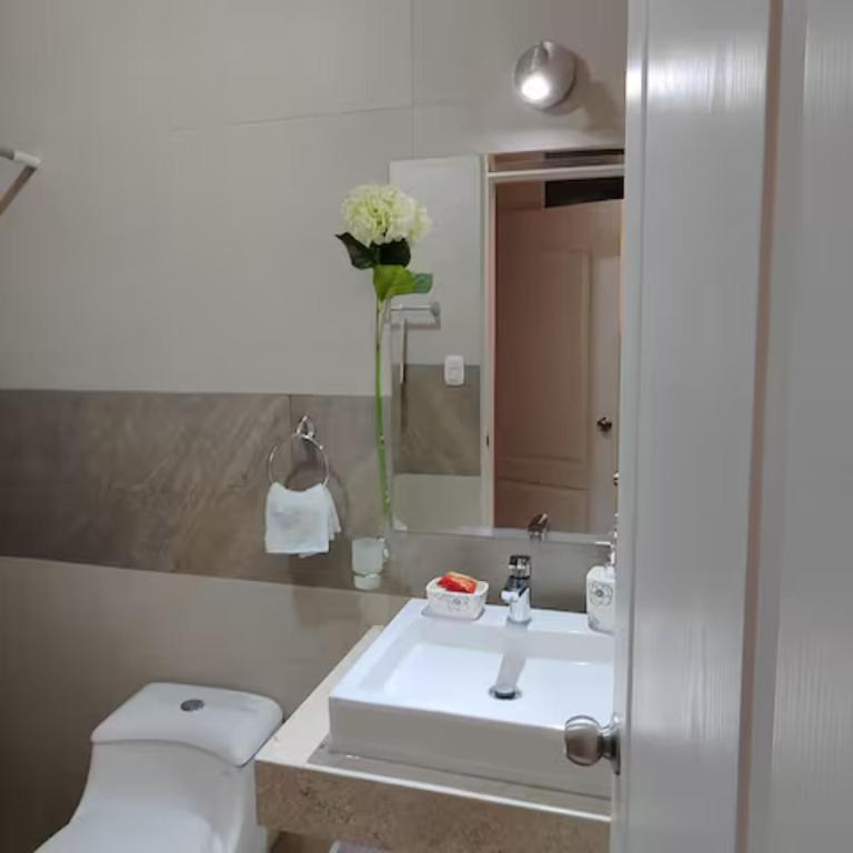 Elite Apartment 2 - Three-Bedroom Apartment - 47