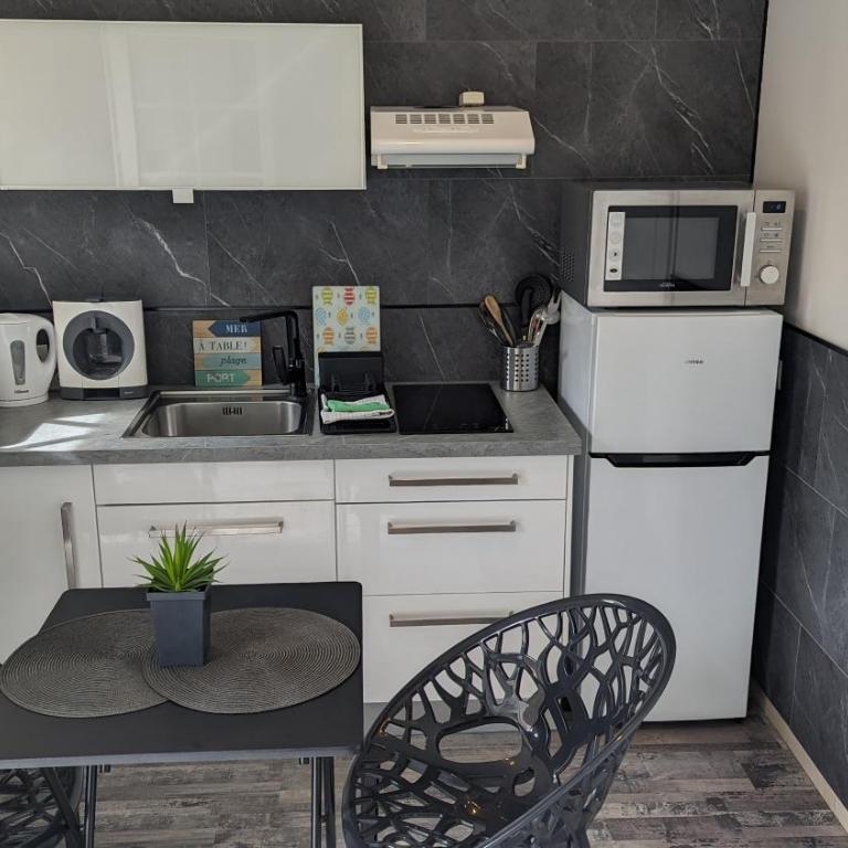 Opale Baie - Studio with Terrace - 9