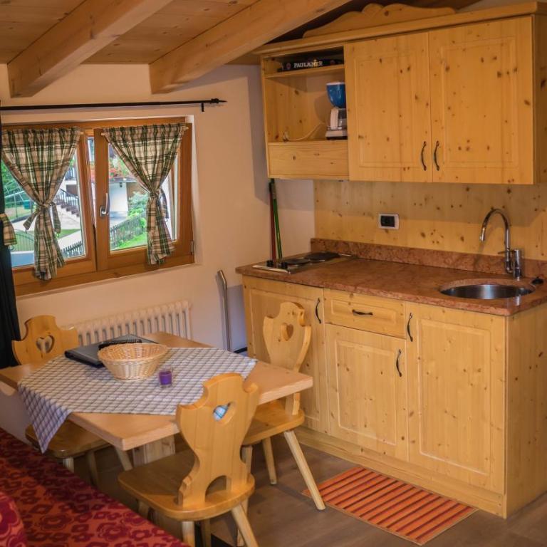 Camping Al Lago Ledro - Appartamento con 1 Camera da Letto e Vista Lago - 8