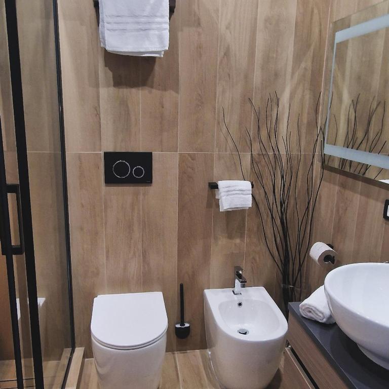 Living - Deluxe Twin Room - 14