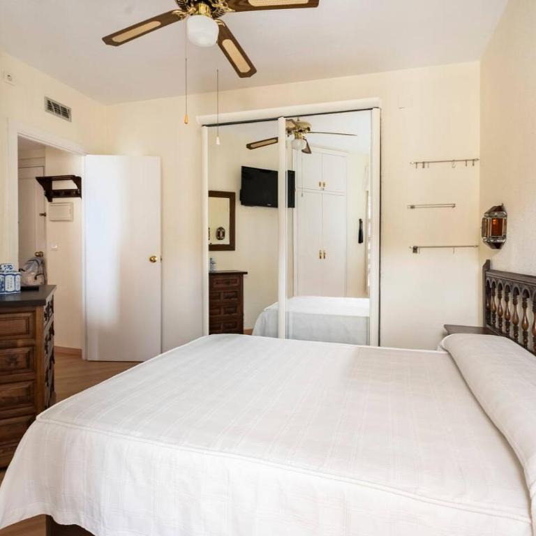 Góndolas 1ª línea playa Almuñécar - Apartamento de 1 dormitorio - 10