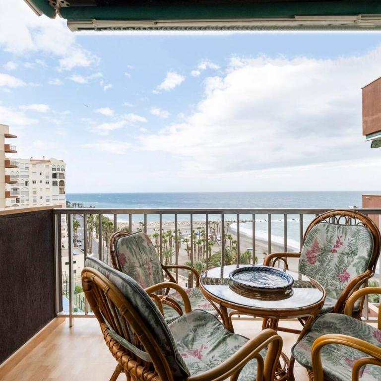 Góndolas 1ª línea playa Almuñécar - Apartamento de 1 dormitorio - 2