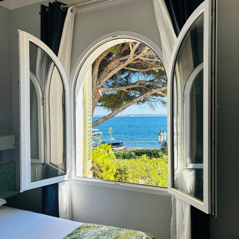 Hôtel Astria - Chambre Double - Vue sur la Mer - 4