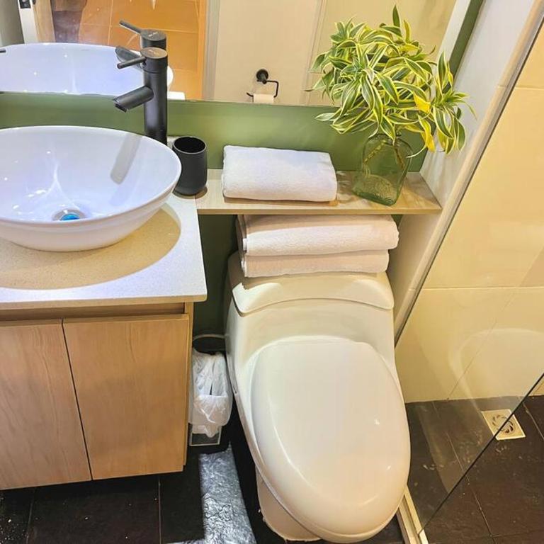Luxury El Poblado Loft, relax in Medellin's heart! - One-Bedroom Apartment - 5