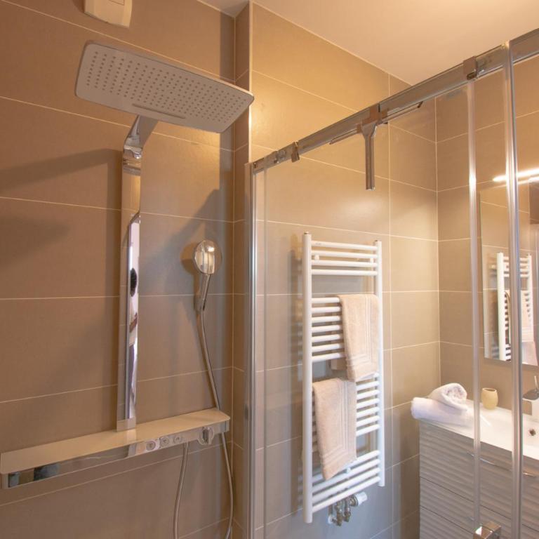 Appartement 90m2-Roof Top privé 100m2-Parking privé-Clim mobile - Penthouse-Apartment - 10