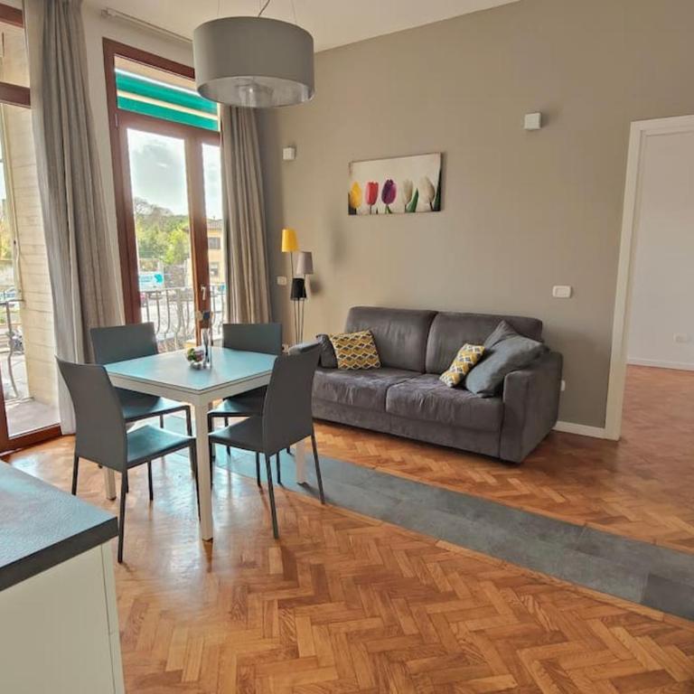 Luxury Designer Apartment - One-Bedroom Apartment - 1