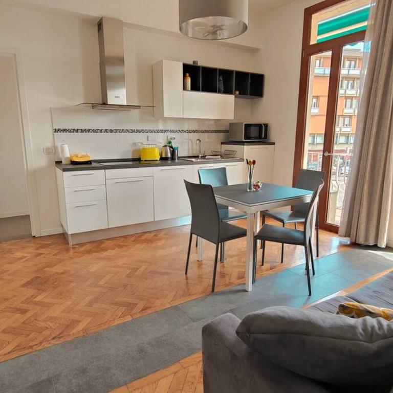 Luxury Designer Apartment - One-Bedroom Apartment - 7