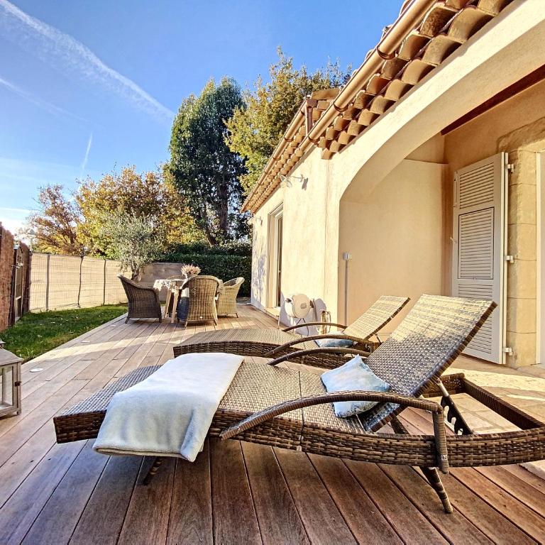 Villa "L'émeraude - Maison d'Hôtes - Jardin et parking privés - Valbonne - Maison 1 Chambre - 30