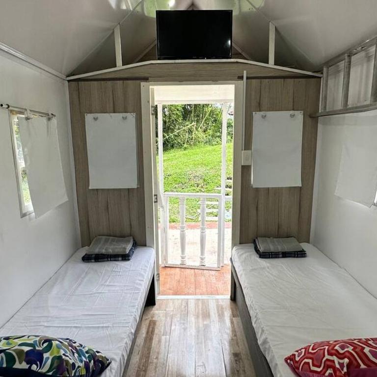 Tiny House On Wheels - Guayabal de Siquima - Casa con 1 dormitorio - 4