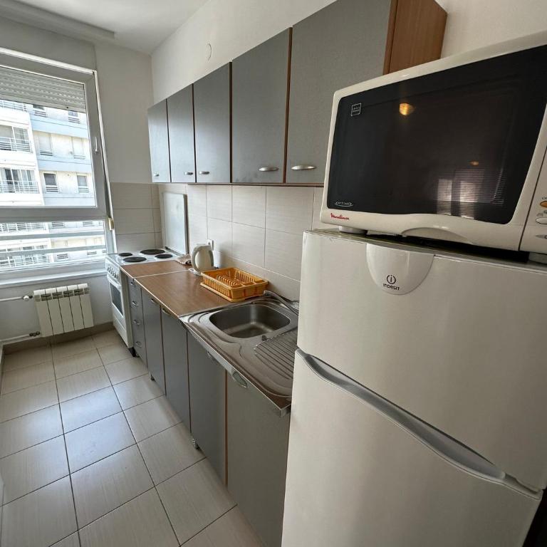 Nevena Belville Apartments - One-Bedroom Apartment - 11
