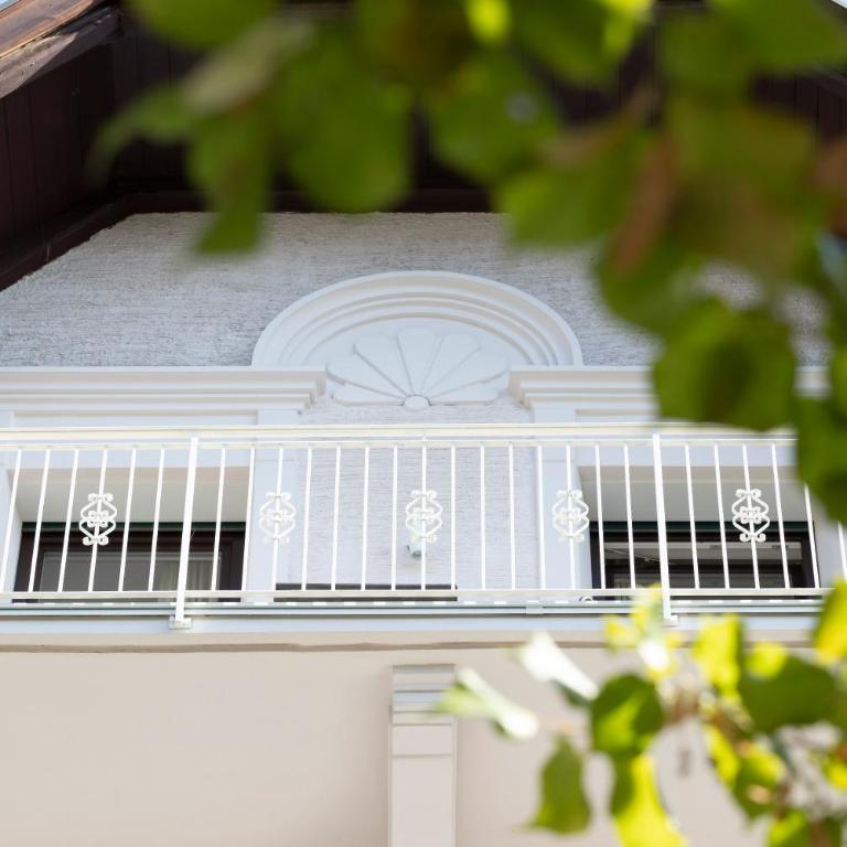 Ladurnerhof Boutique Apartments Meran - Apartment with Mountain View - 1