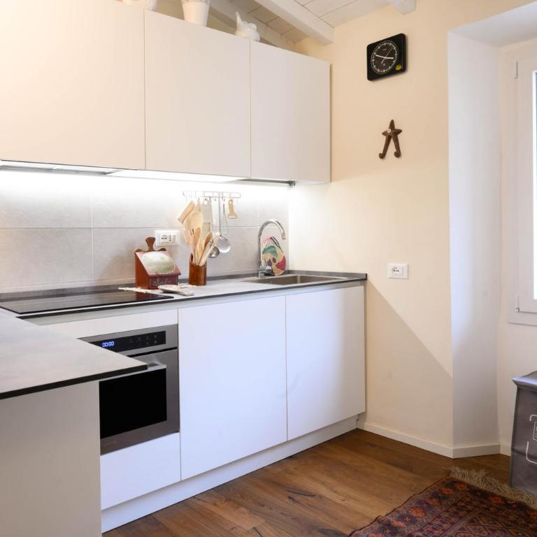 Cozynest - Appartamento con 2 Camere da Letto - 11