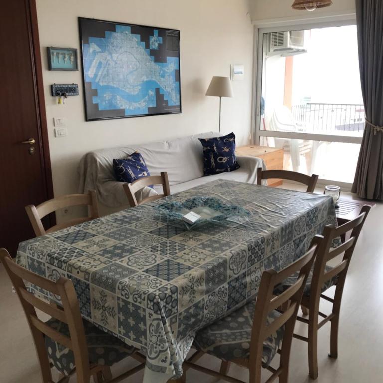 Attico Vista Mare - Appartamento con 2 Camere da Letto - 4